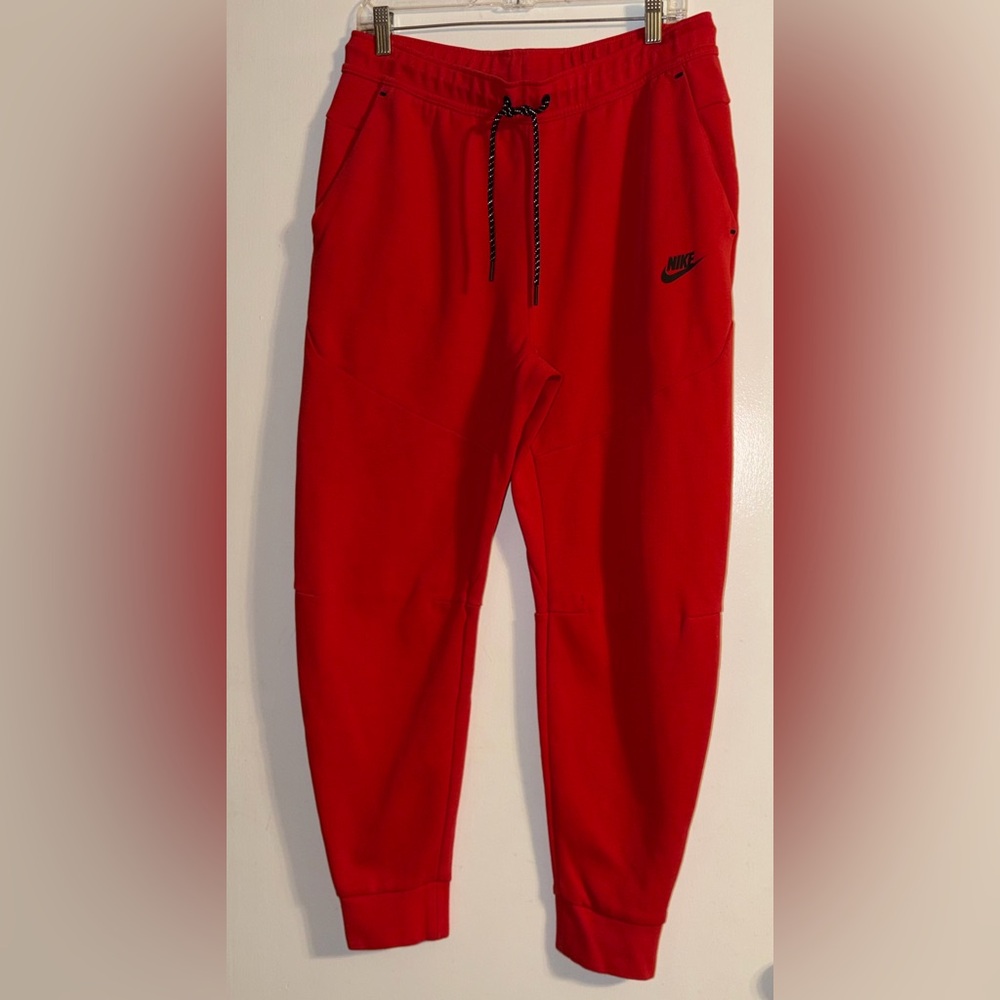 Nike Red Jogger Sweatpants / Bright Red Sweatpants / Size L